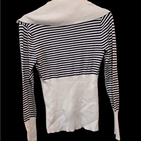 Women’s Guess Full Zip Sweater - Picture 2 of 6